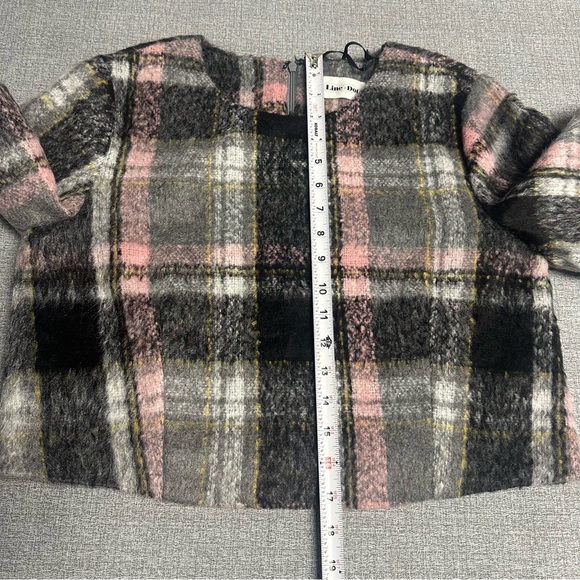 NEW Line & Dot Fuzzy Plaid Crop Top Blouse - Picture 12 of 12